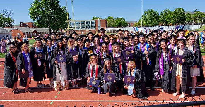 nursinggraduates825.jpg 