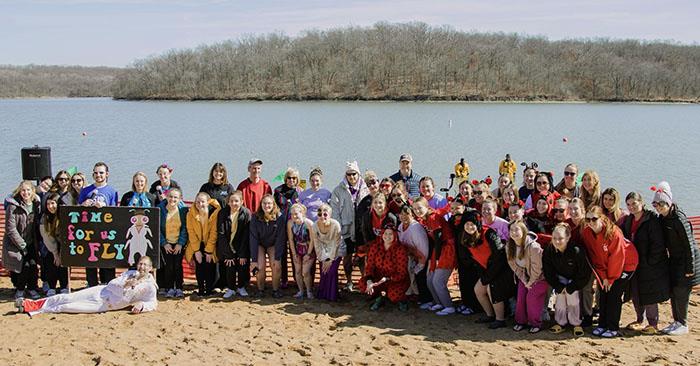 polarplungegroup223.jpg 